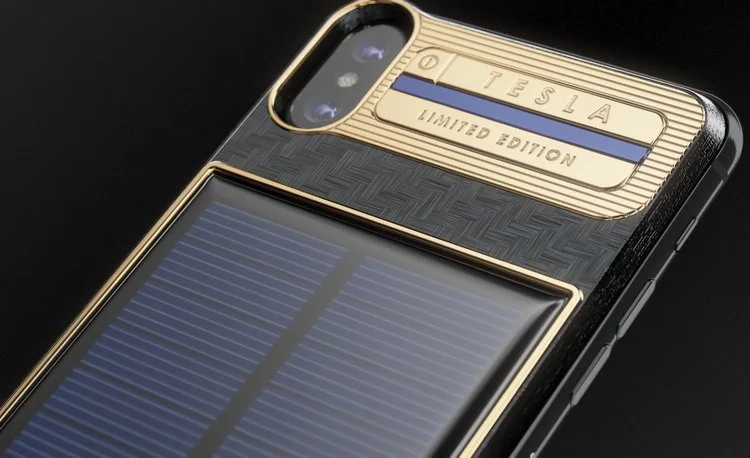 iPhone X Tesla